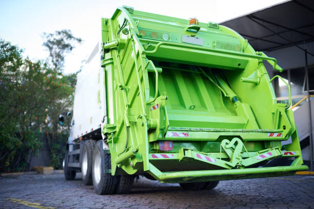 Best Construction Debris Removal  in Mariemont, OH